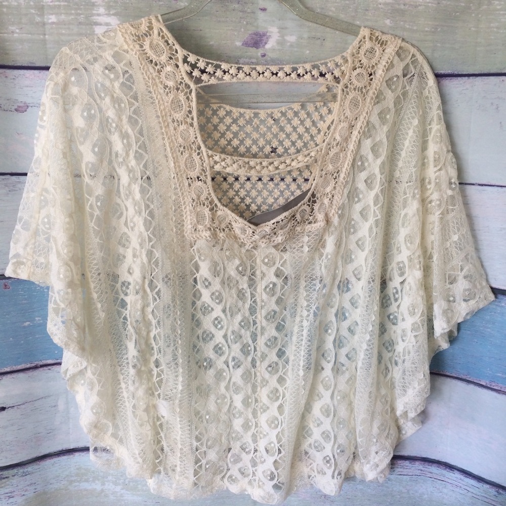 Blu Planet Cream Lace crop top - Picture 2 of 6